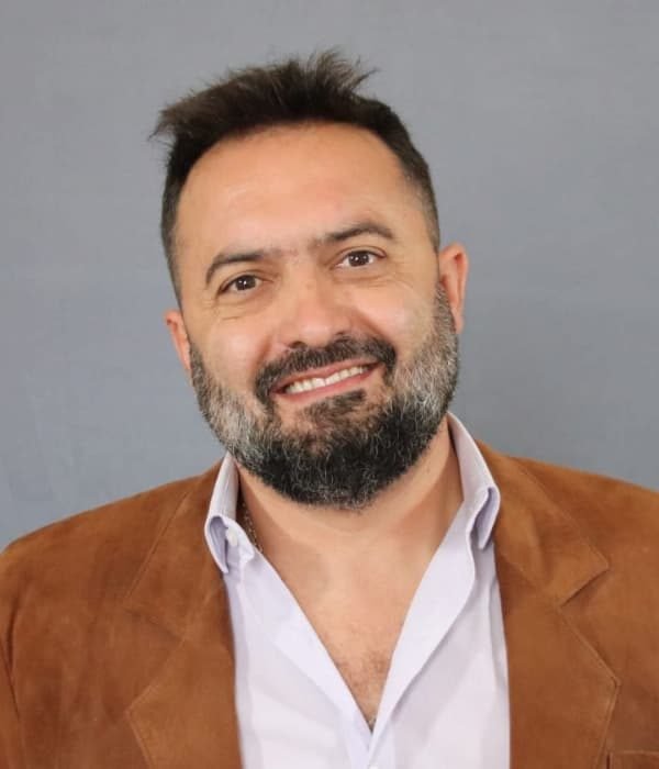 Dr. Exequiel Baravalle - Médico Psiquiatra